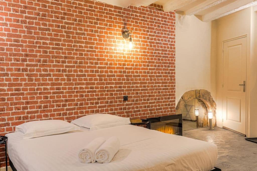 Industrial-style With Bathtub, Vieux-lyon Appartamento *